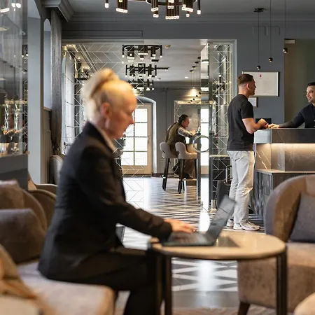 Hotel Bastion Heritage 4*