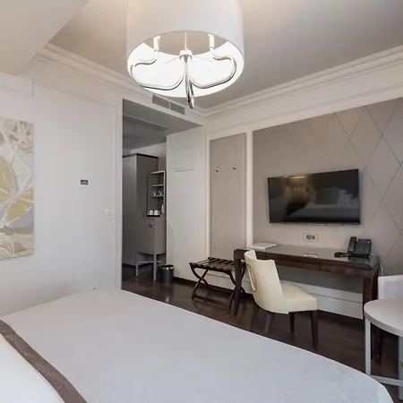 Bastion Heritage Hotel