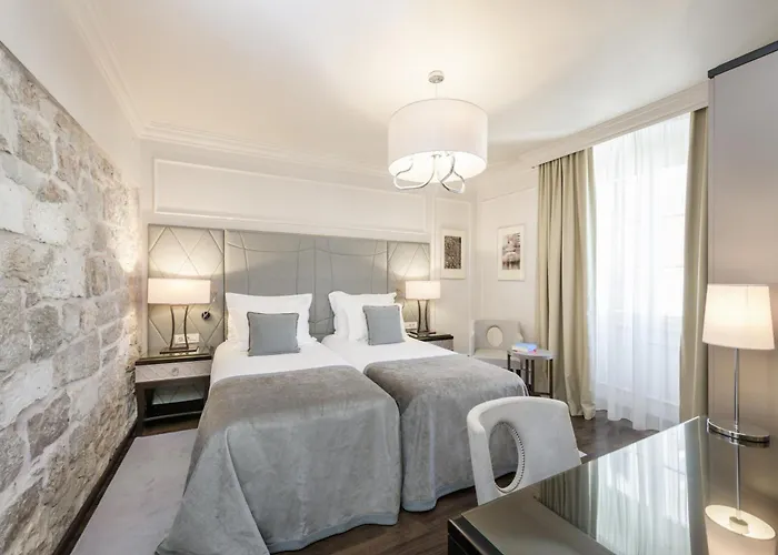 Отель Bastion Heritage 4*