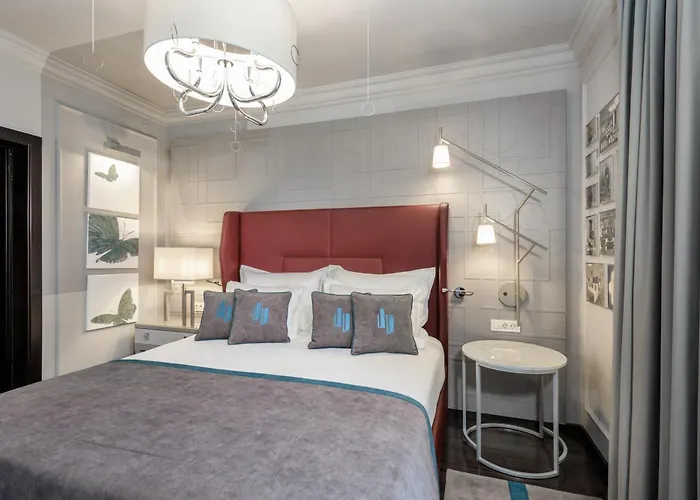 Bastion Heritage Отель Задар