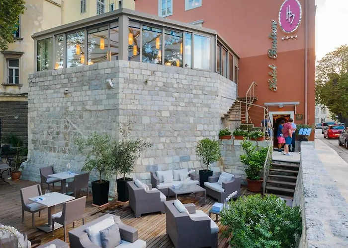 Bastion Heritage 4* Задар