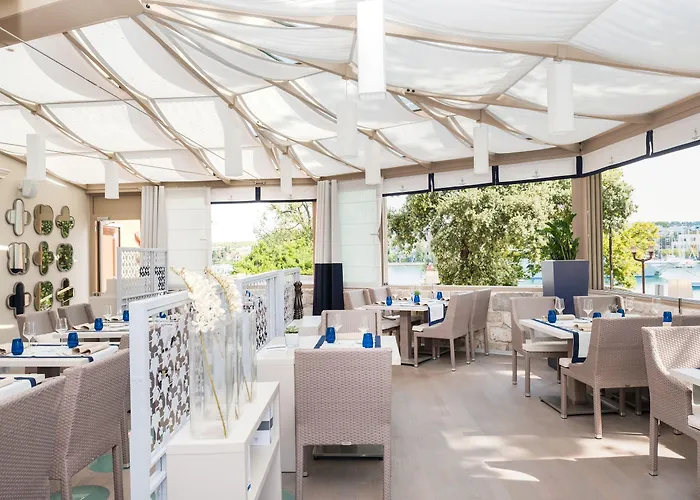 Отель Bastion Heritage 4*