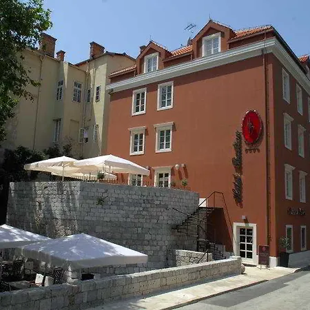 Bastion Heritage Szálloda 4*