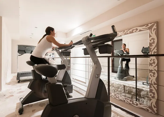 Hotel Bastion Heritage 4*