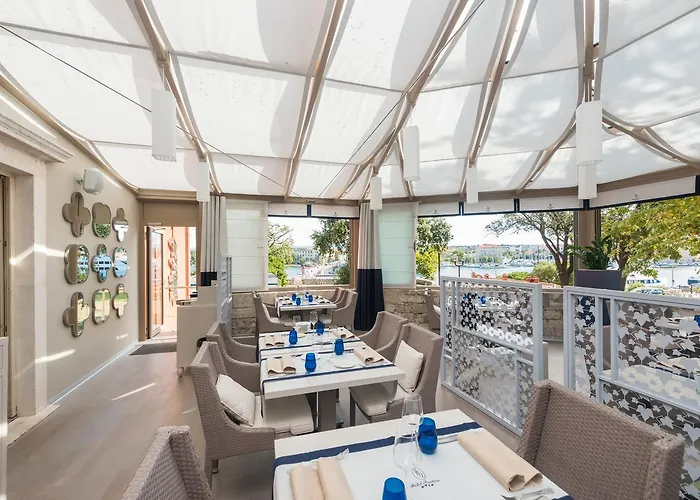 Hotel Bastion Heritage 4*